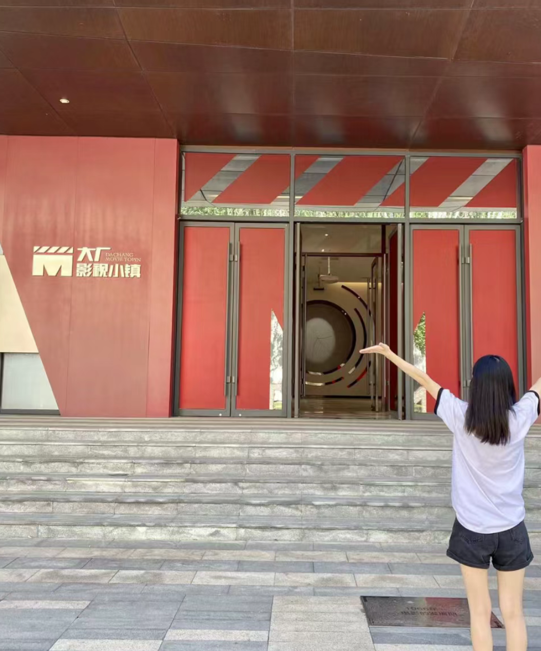 鱼鱼影视，探索影视艺术的魅力之旅-第1张图片