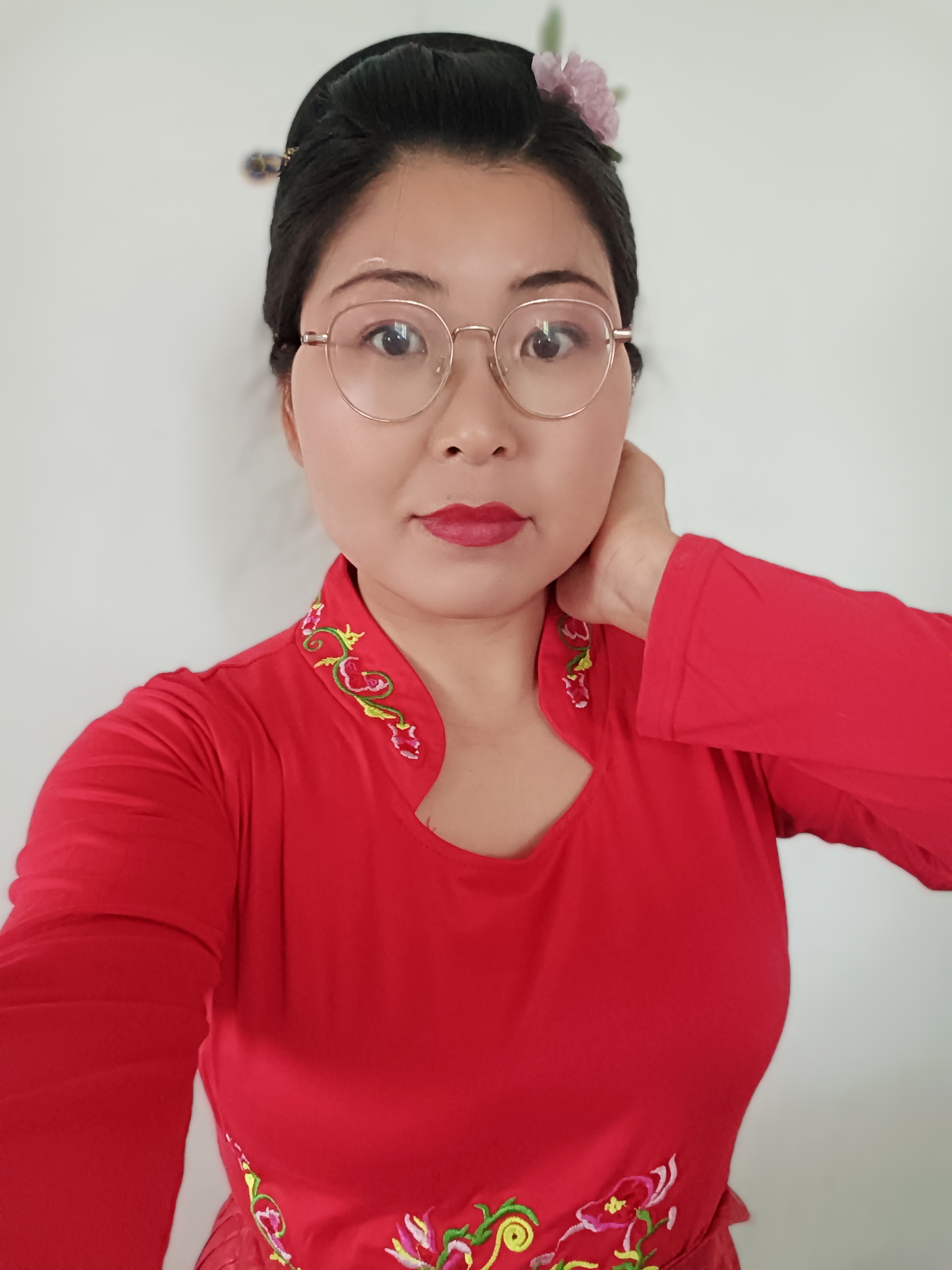 农村大妈与嘻哈的碰撞——不一样的韵律之声-第3张图片