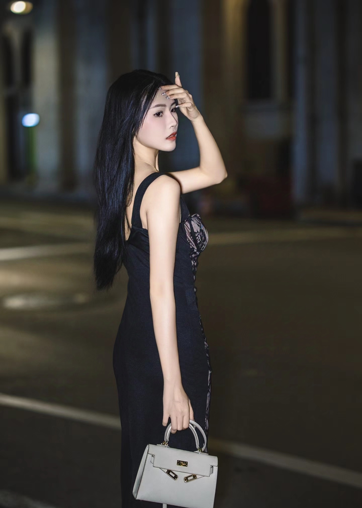 高冷气质女神的醉夜激情-第1张图片