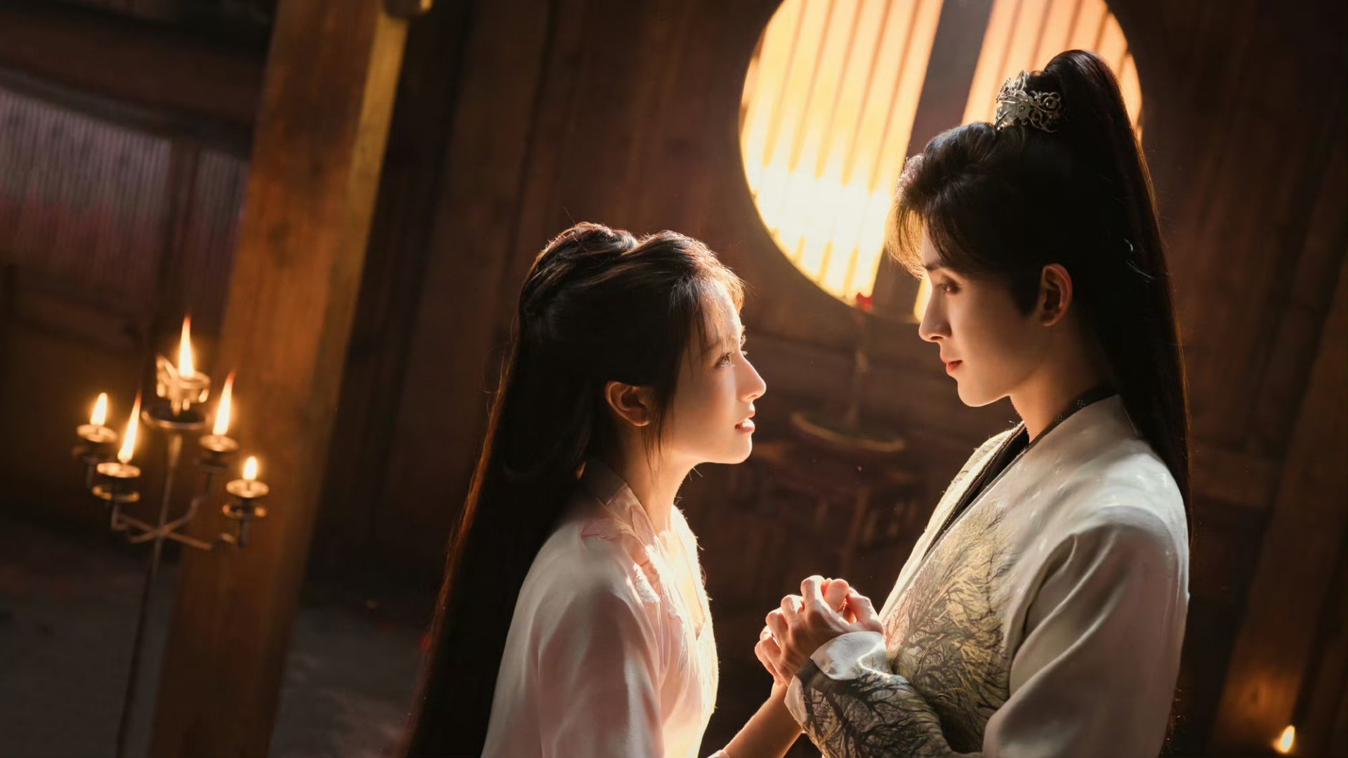 情陷天龙 无晴无雨情陷天龙，江湖情仇的传奇故事-第3张图片