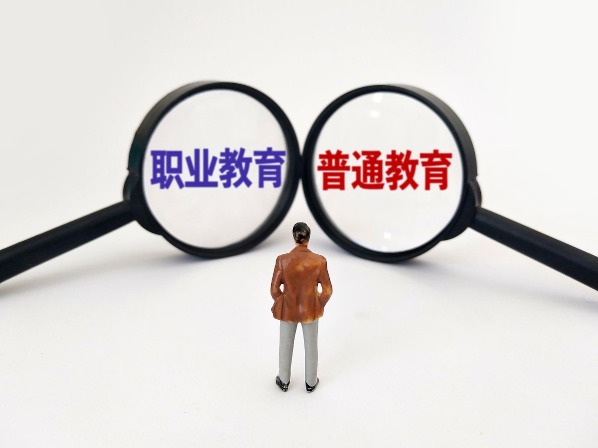 班长之尴尬经历，未戴罩子导致一节课的特殊体验-第1张图片
