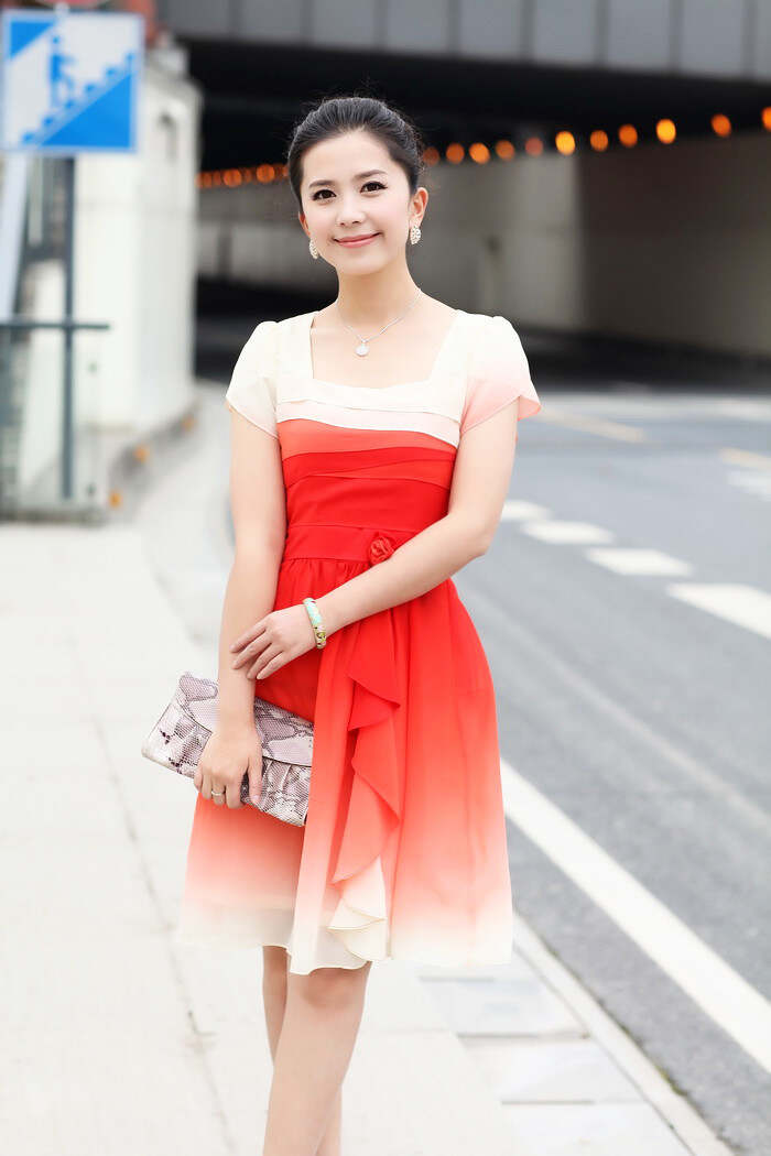 美妇大姨妈外甥小说免费阅读美妇的魅力与内涵