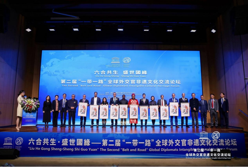 欧美与亚洲综合在线一区，全球文化交流的新趋势