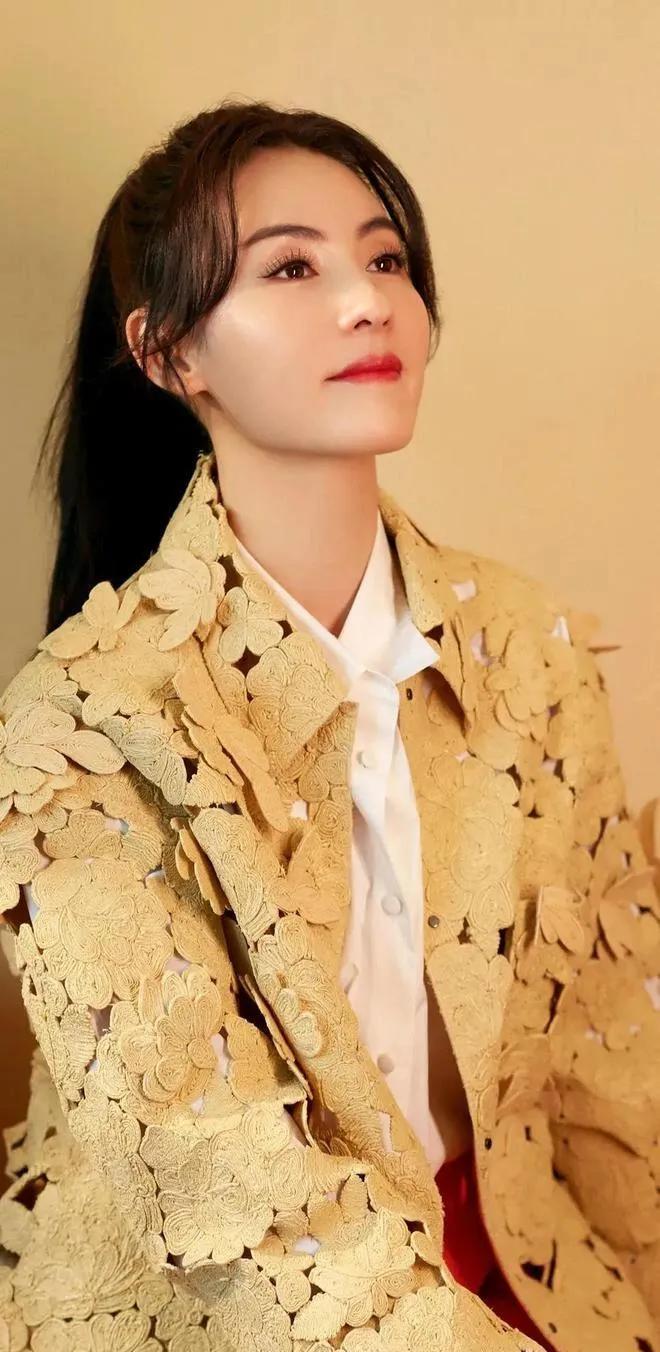 张柏芝第三胎老公是谁揭秘张柏芝第三胎背后的故事，老公身份究竟是谁？