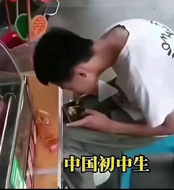 比比资源网是否换域名了比比影院的魅力之旅-第1张图片