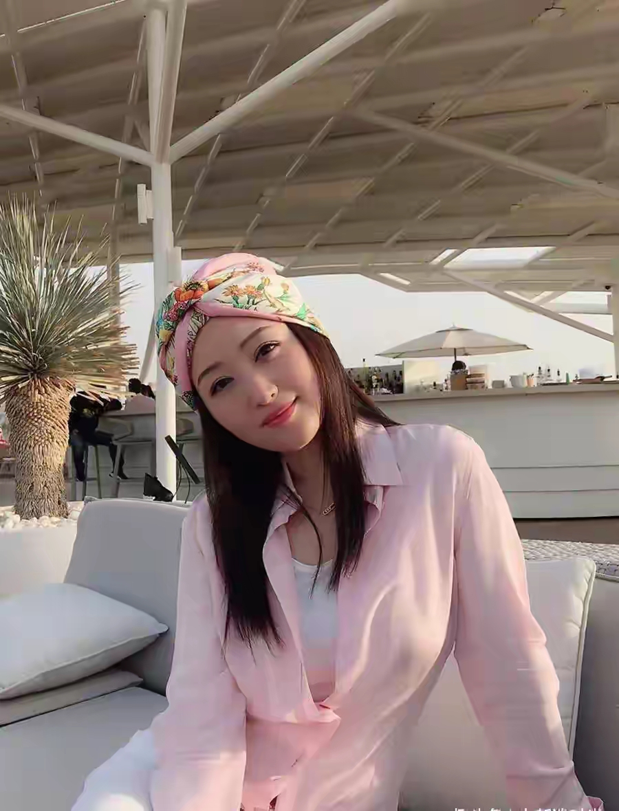 杨钰莹博客，歌声中的情感世界-第1张图片