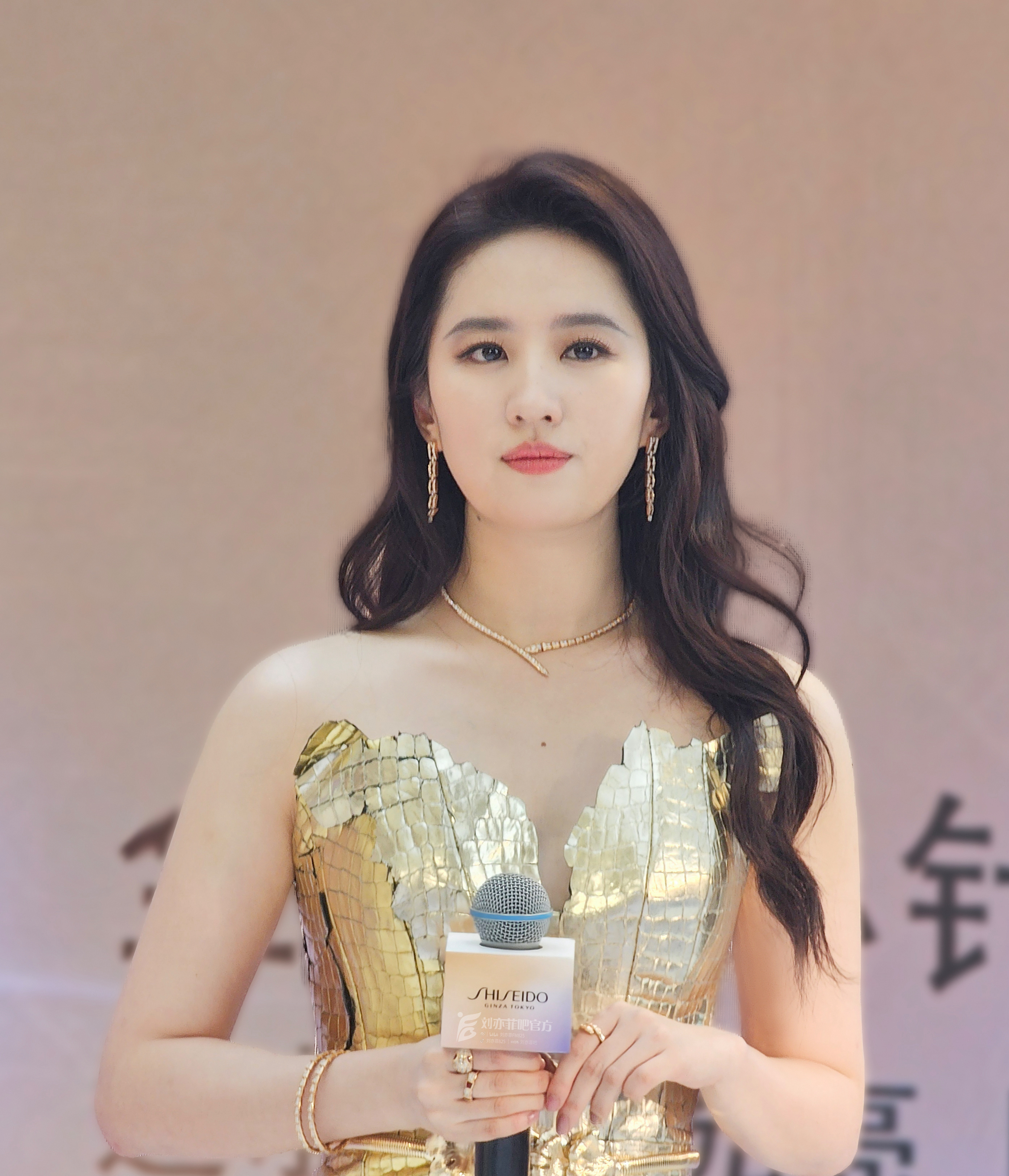 青春娱乐视频，一场极品视觉盛宴-第1张图片