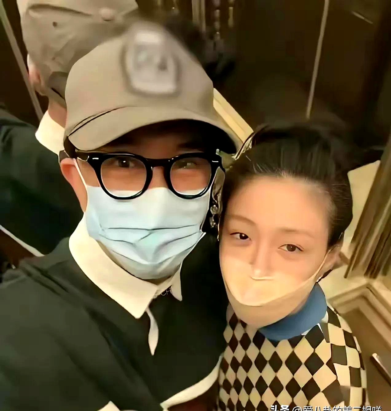 s和m平常聊什么呀S与M的聊天对话与照片分享-第2张图片
