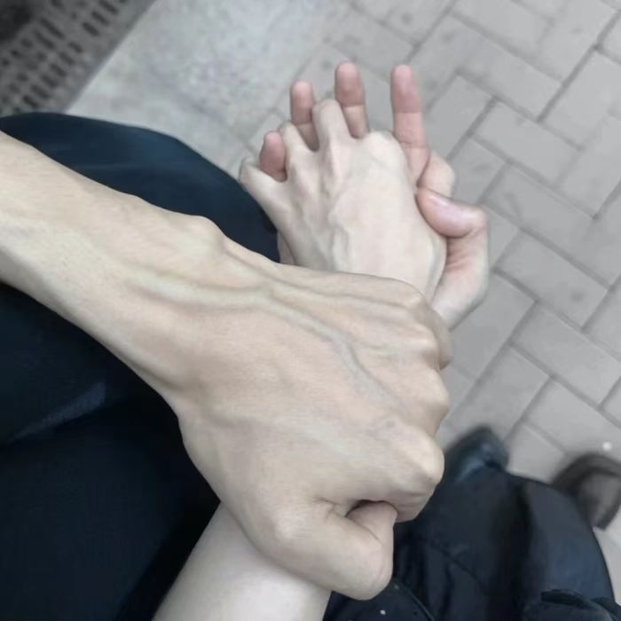 宝宝都湿透了还嘴硬宝宝湿透后的倔强——嘴硬背后的故事-第2张图片