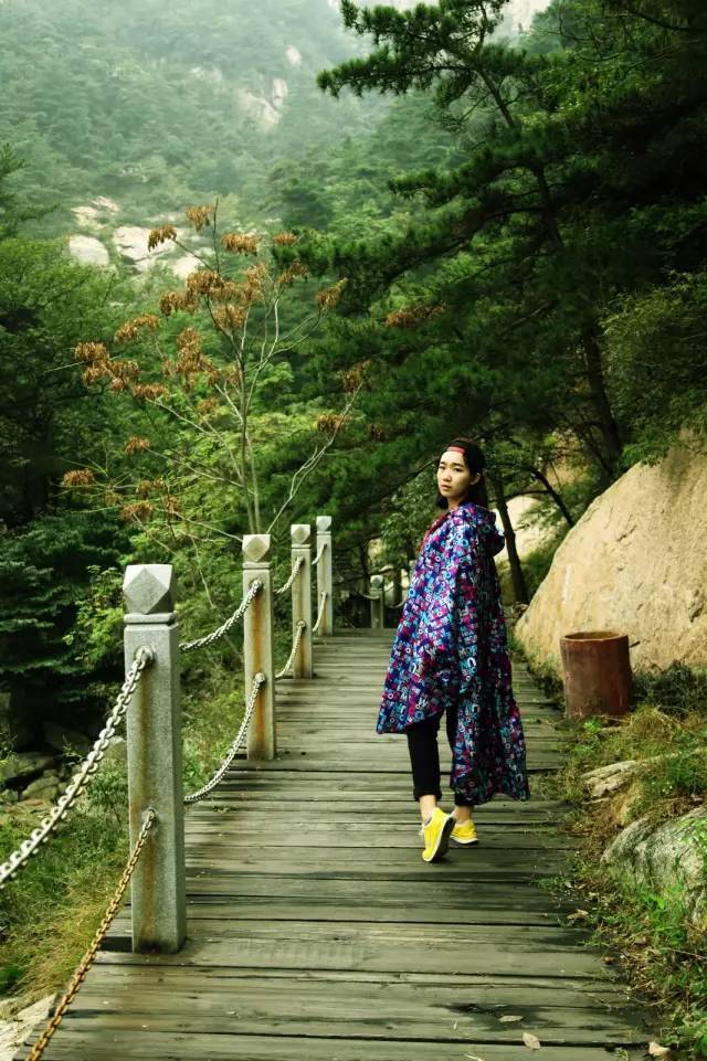 JEALOUSVUE下的成熟之美——五十岁人生的独特风景-第2张图片