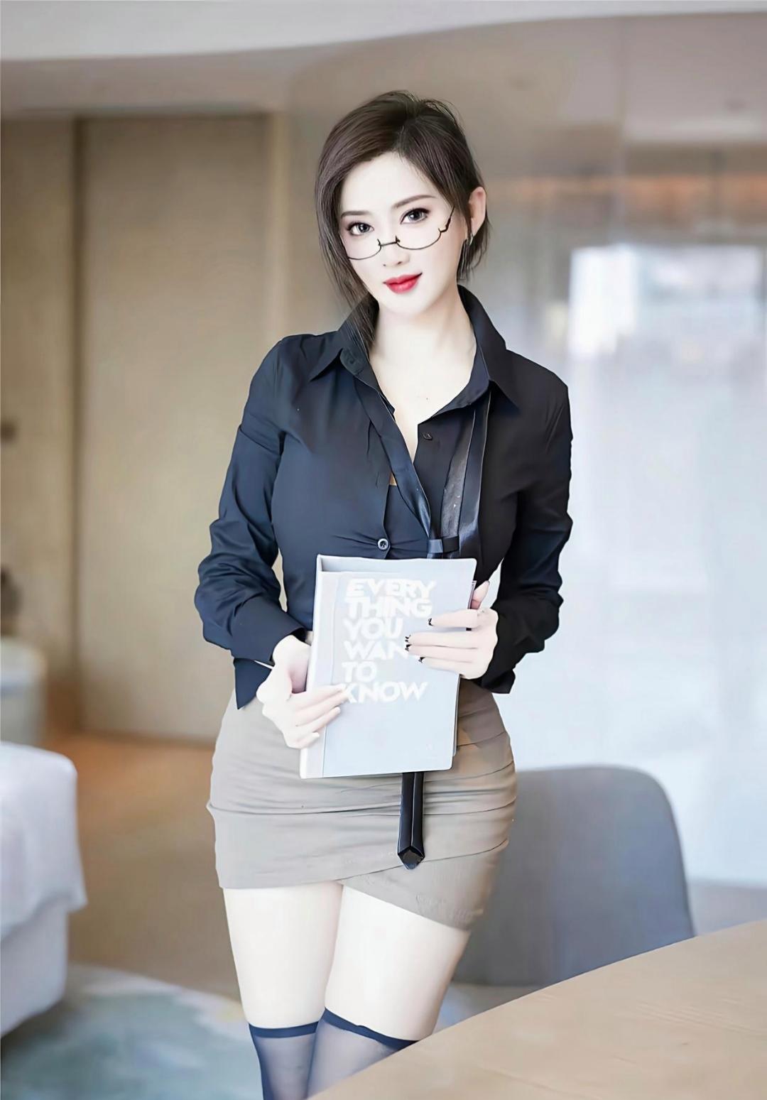 女士三角内一根线的秘密与魅力-第1张图片