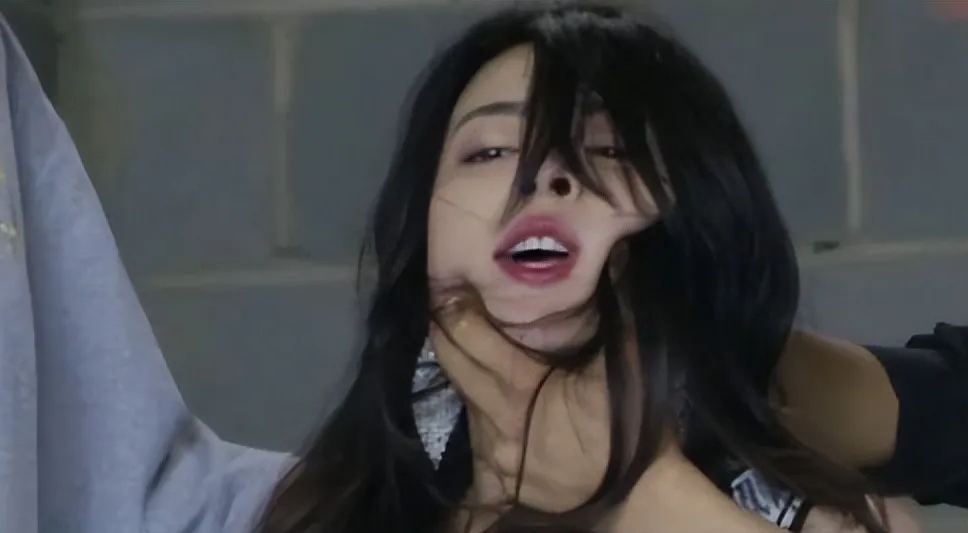美女与B扣的魅力探索