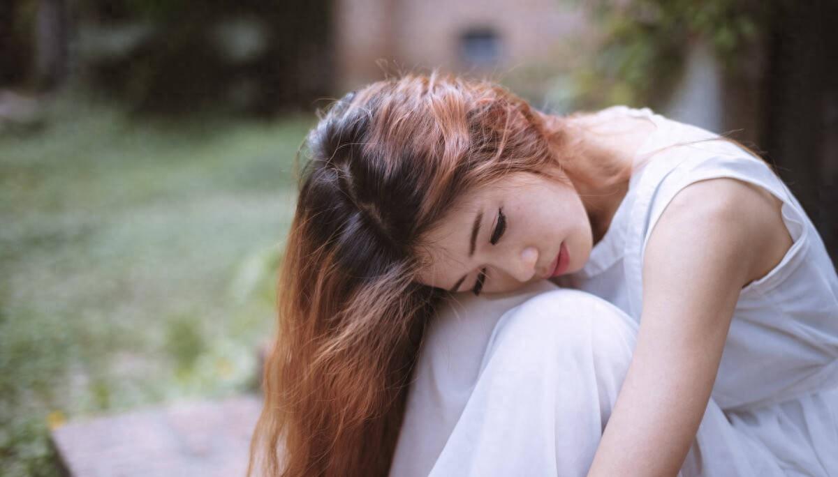 扒衣服扒衣服现象的背后，社会、心理与法律的多角度审视-第2张图片