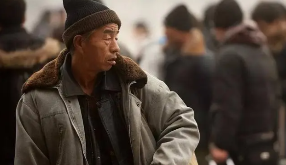 被农民工玩的四大女校花雨薇农民工与四大女校花雨薇的校园故事-第2张图片