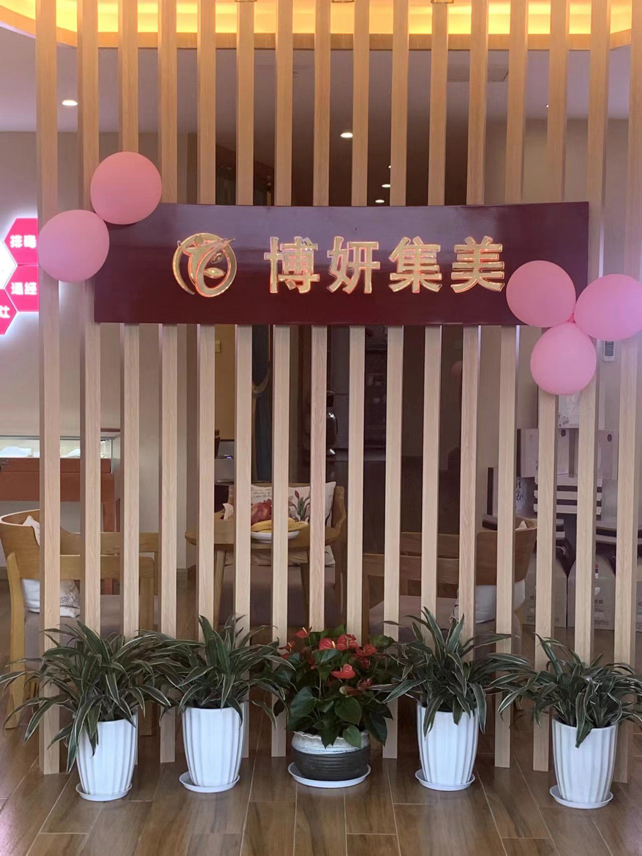 少妇私密精油spa按摩3少妇私密精油SPA按摩，呵护身心，享受独特体验-第1张图片
