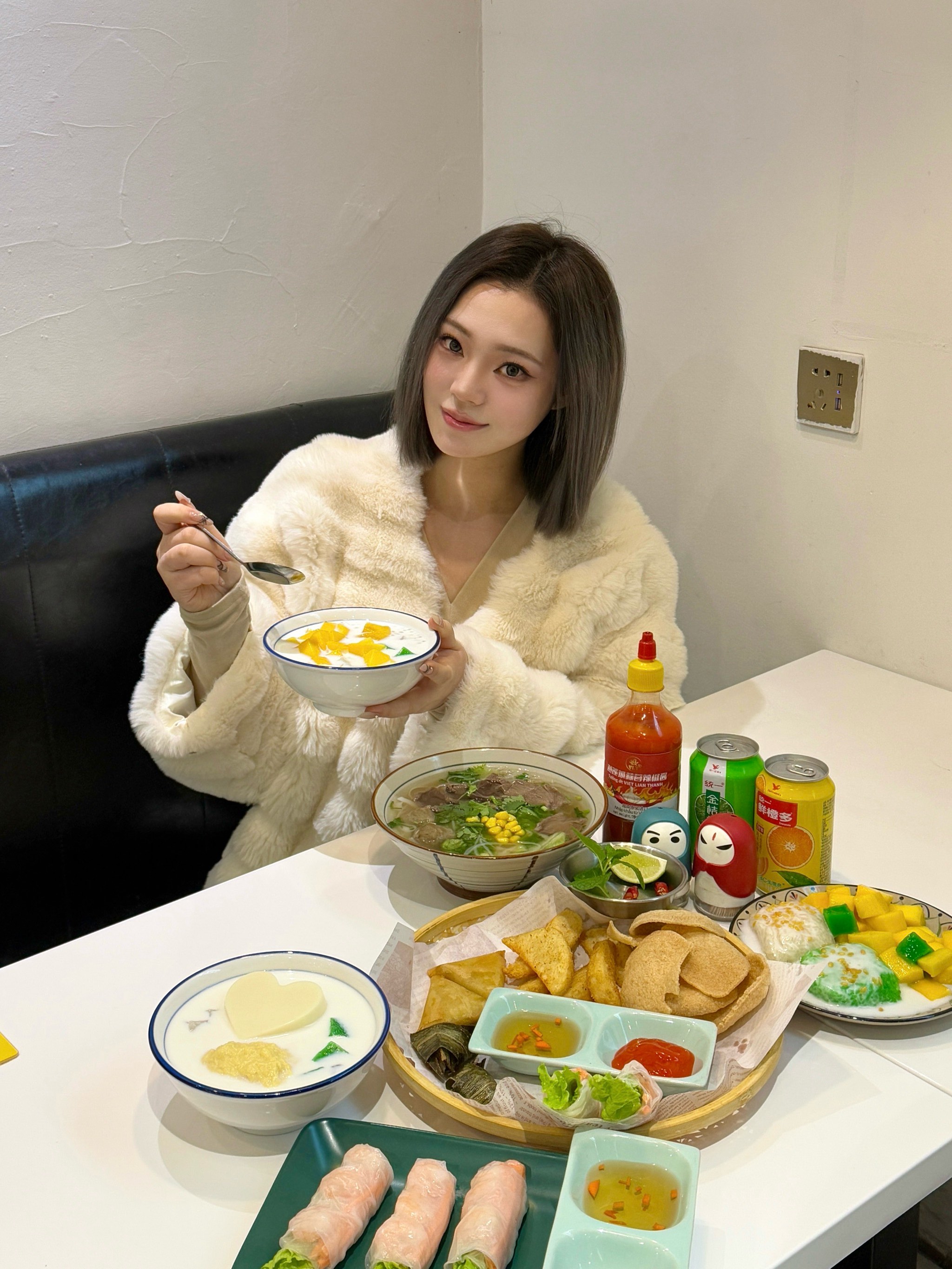 茄子丝瓜向日葵黄瓜榴莲鸭脖五谷杂果与鸭脖的奇妙之旅-第1张图片