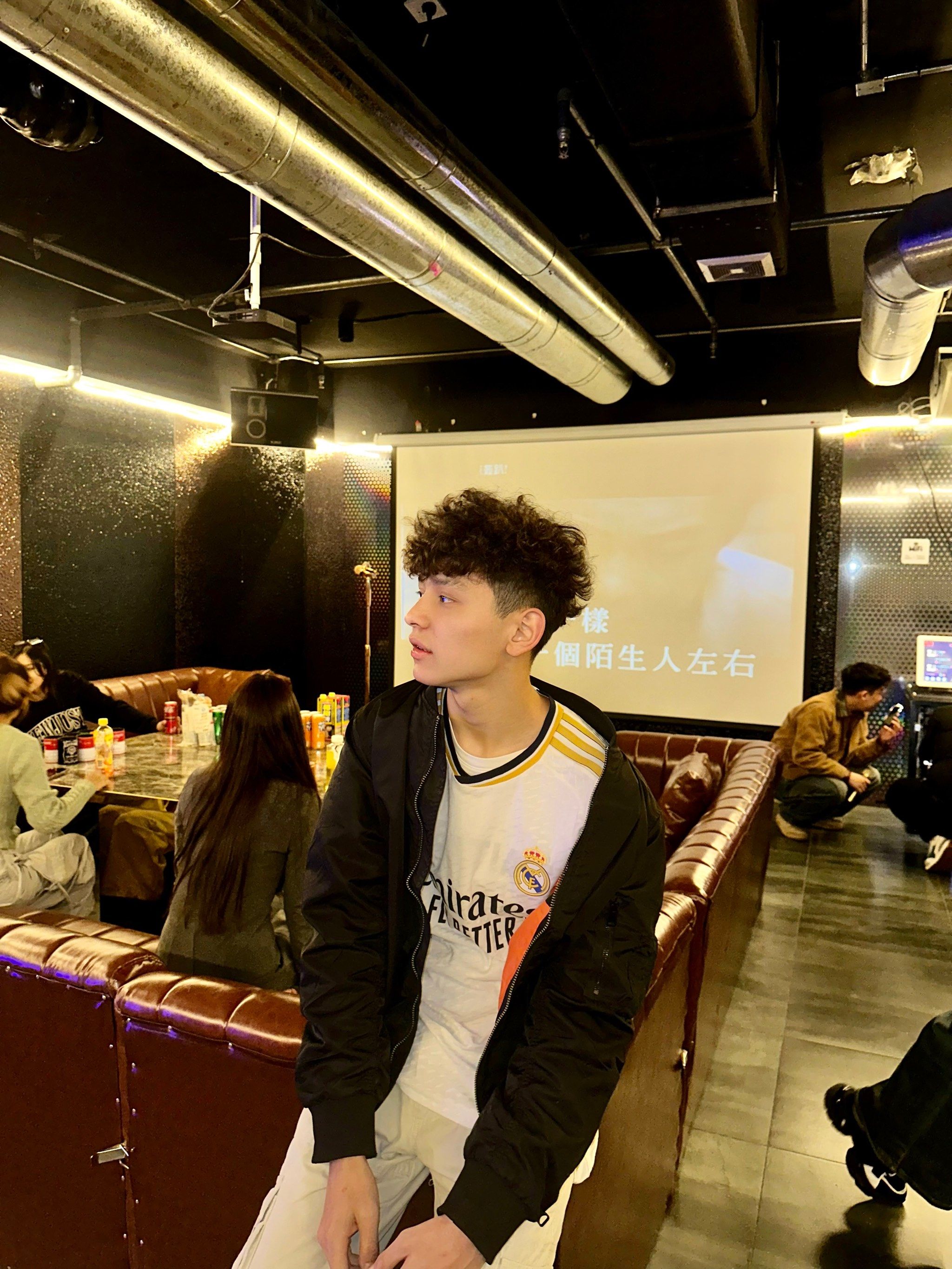 一个人免费观看在线视频播放免费在线视频播放，轻松体验，乐趣无边界-第3张图片