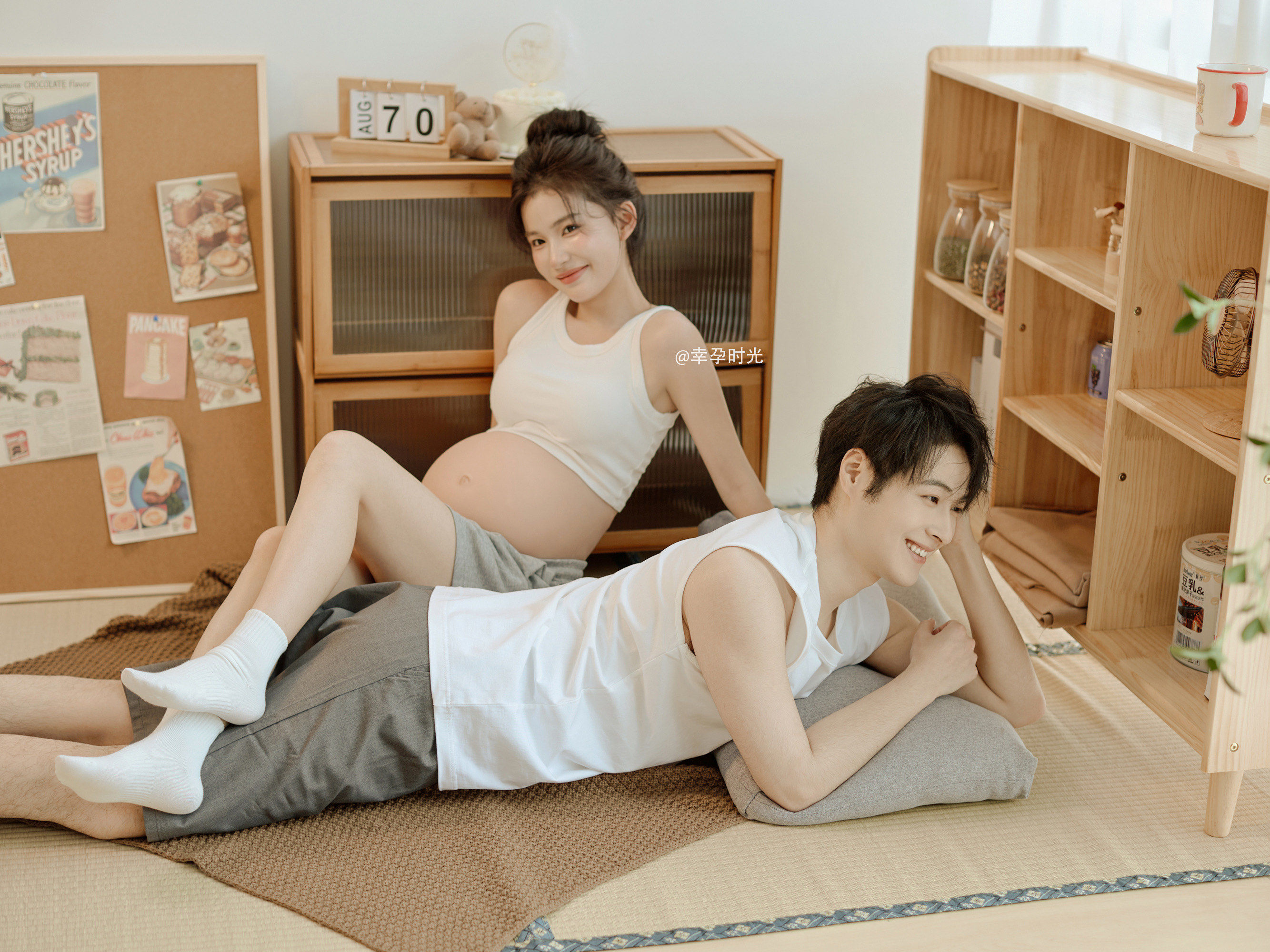 大肚孕妇的温馨时光