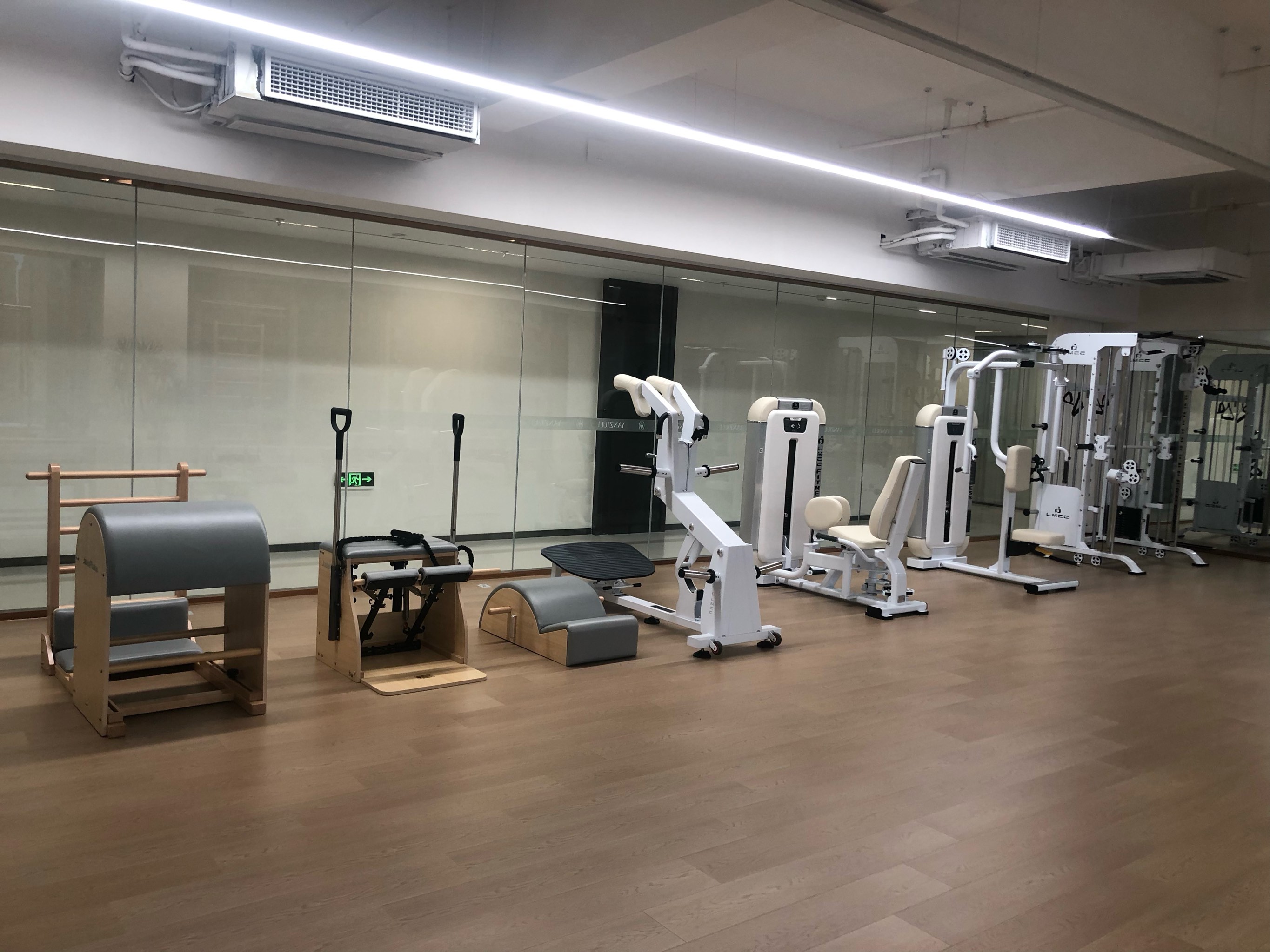 1175 欧美欧美瑜伽与性健康，探索18-19岁年轻人群的瑜伽性爱画面-第3张图片