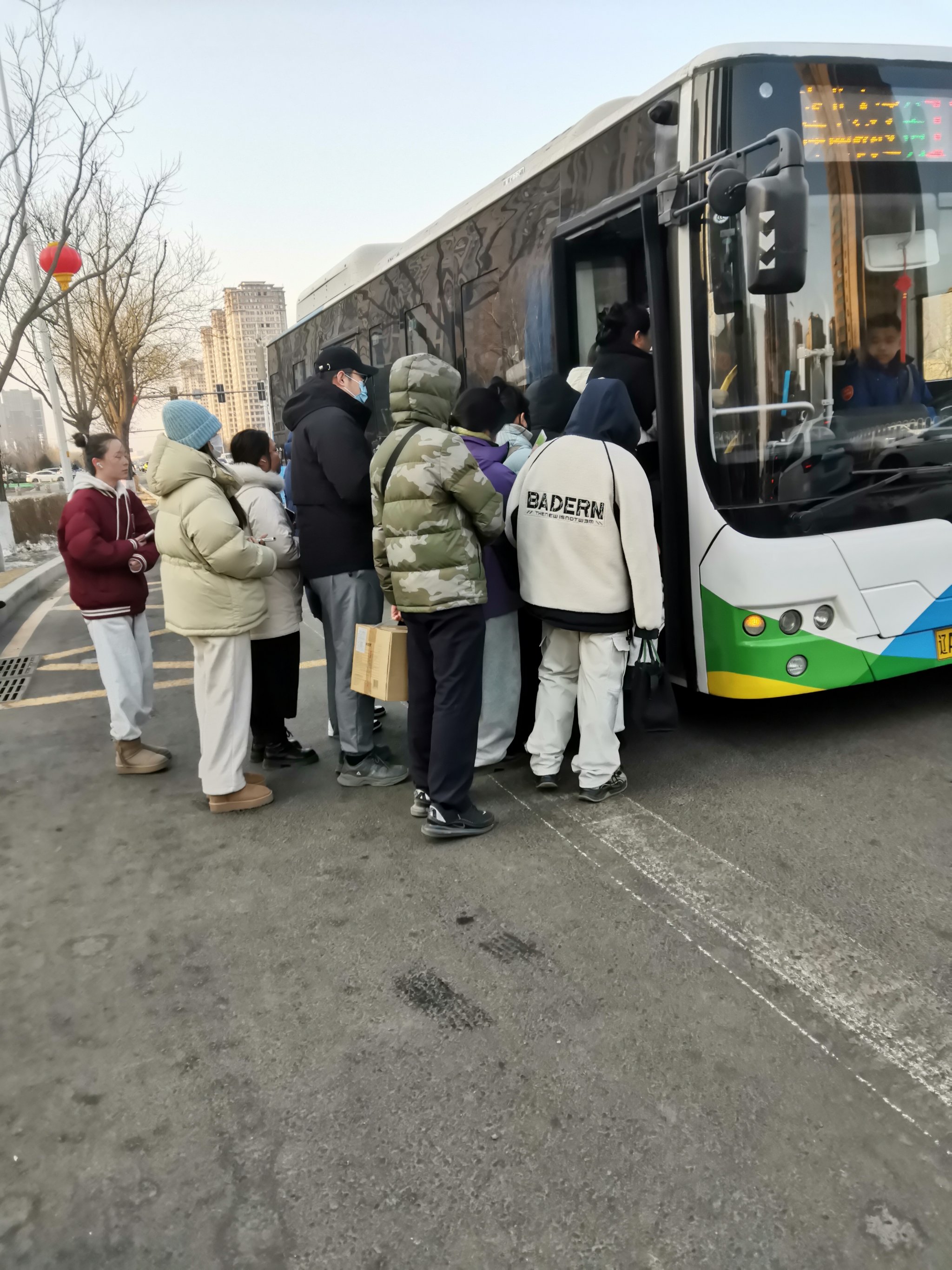坐地铁车被高C怎么办地铁出行遭遇高C警报，如何应对与解决-第2张图片