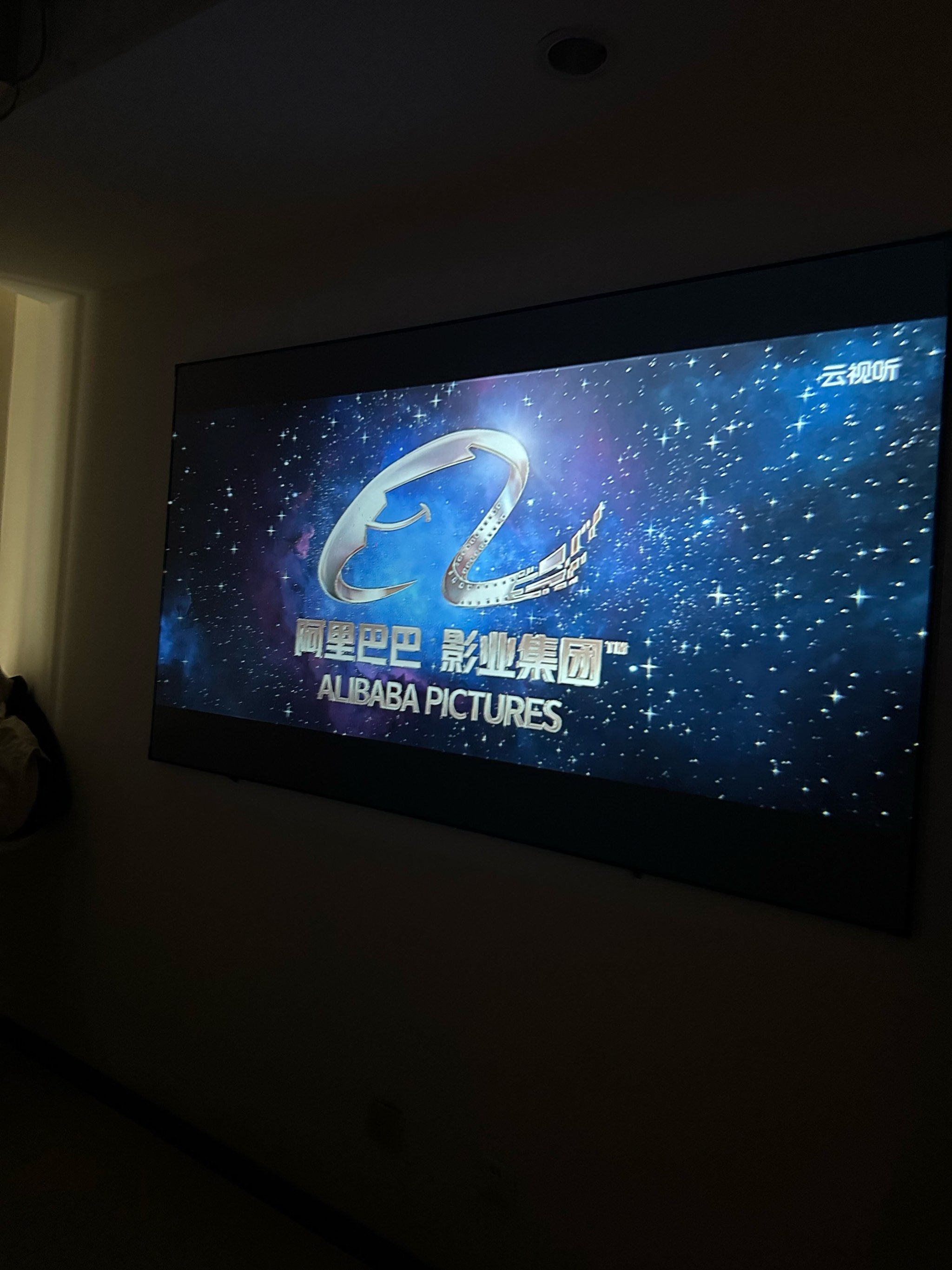 4D私人影院观后感沉浸式体验，4D私人影院的视听震撼与情感共鸣-第3张图片