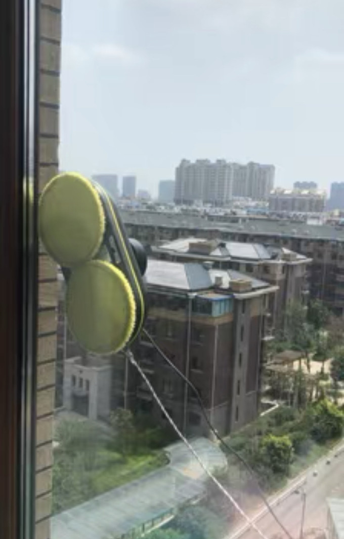 送快递碰到真空真空下楼取快递的特殊经历