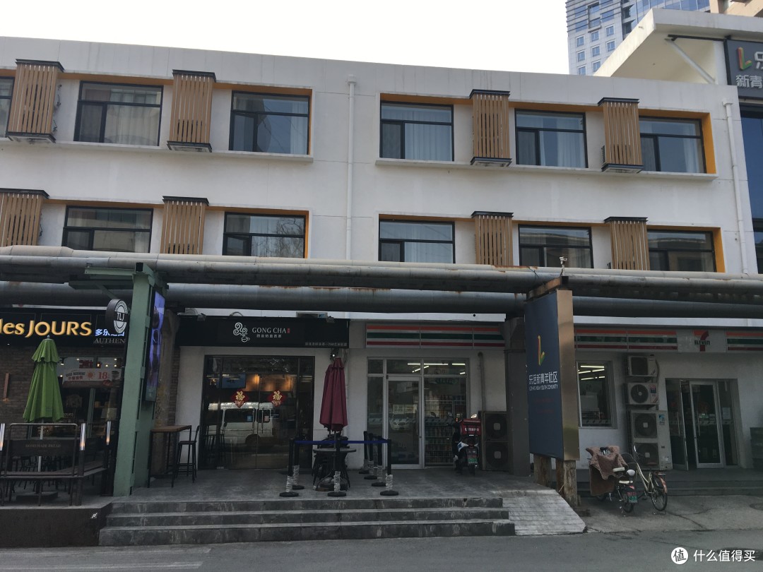 798亚洲艺术中心开放时间是几点798亚洲艺术中心，探索艺术之门的开放时间-第2张图片