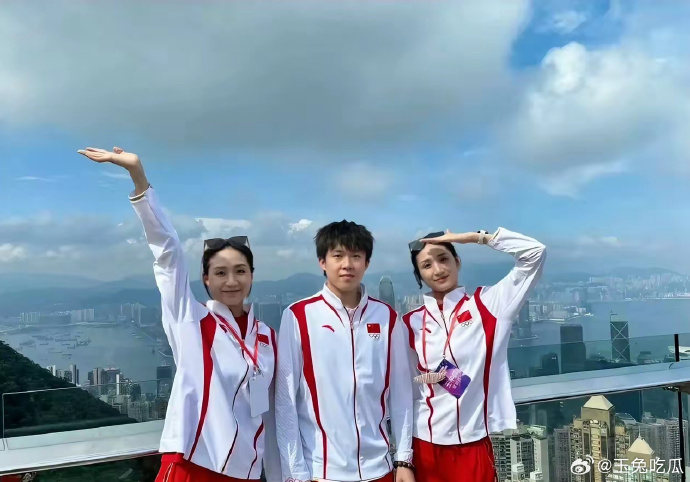 王楚钦郭芮辰亲密合照 曝光时间王楚钦与郭芮辰的亲密合照背后的故事