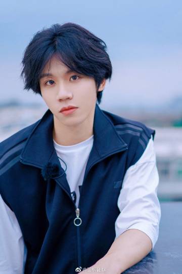 小明2021永久免费平台小明成人后的免费永久性探索之旅-第2张图片