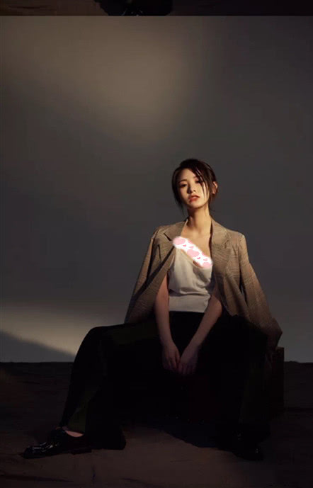 和平精英中的女角色的胸部长什么样和平精英，女性肌肤的乳液之美-第3张图片