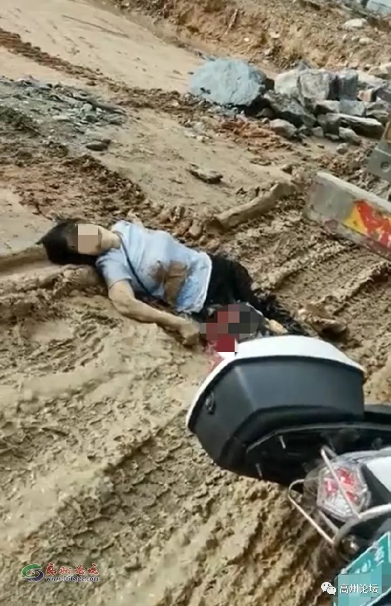 在公交车上被JB草坏了被轮J了公交车上的意外遭遇-第3张图片