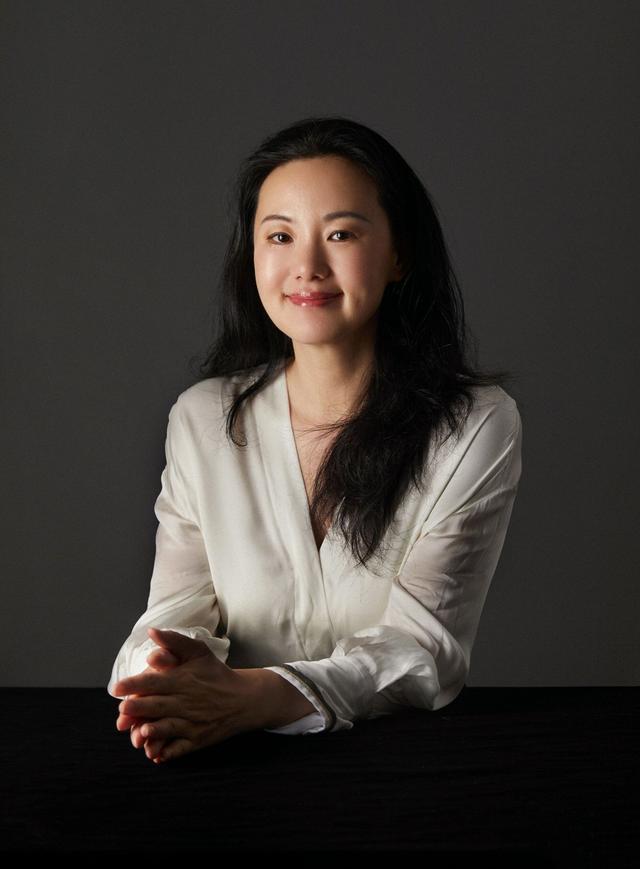 40岁东北老阿姨的独特魅力——无码生活的自信与真实-第3张图片