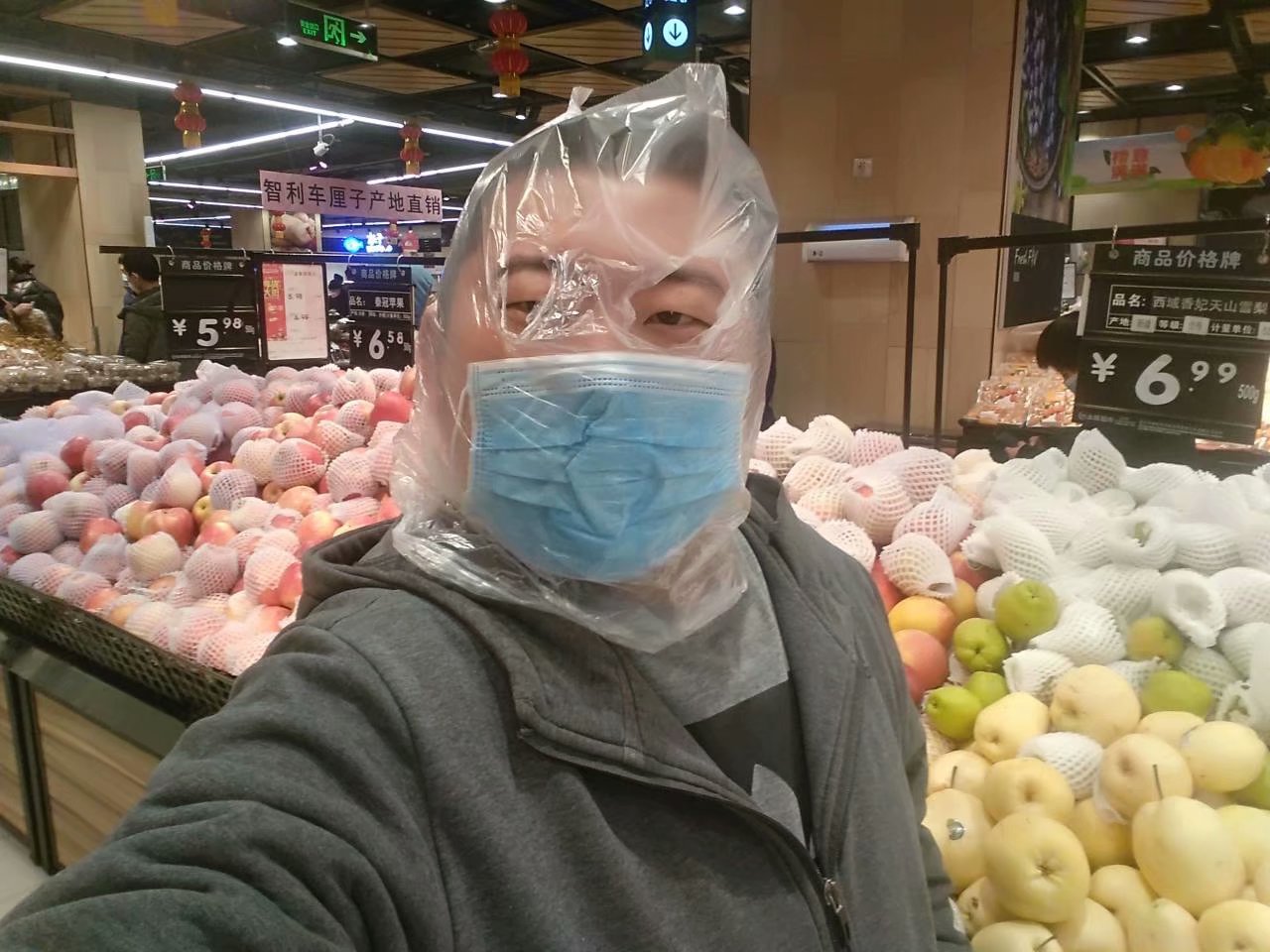 电动玩具的奇妙之旅，一次戴着逛超市的体验-第2张图片