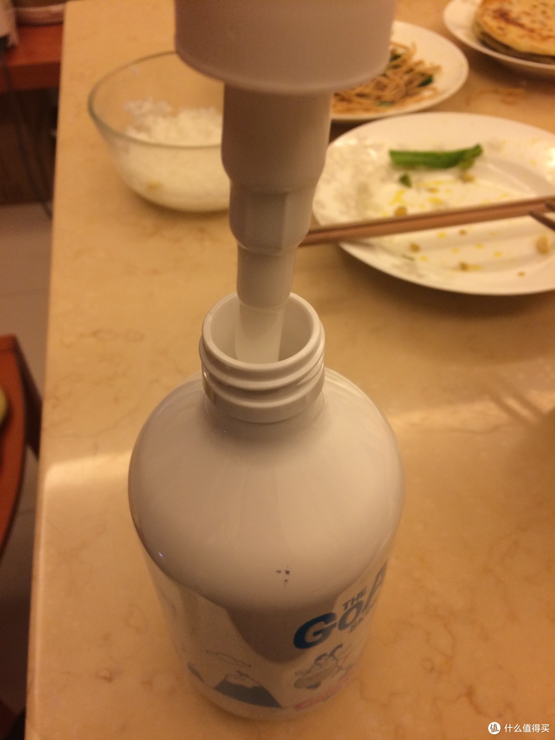 小扫货水怎么弄干净小妙招小妙招教你轻松解决小扫货水弄脏问题-第3张图片