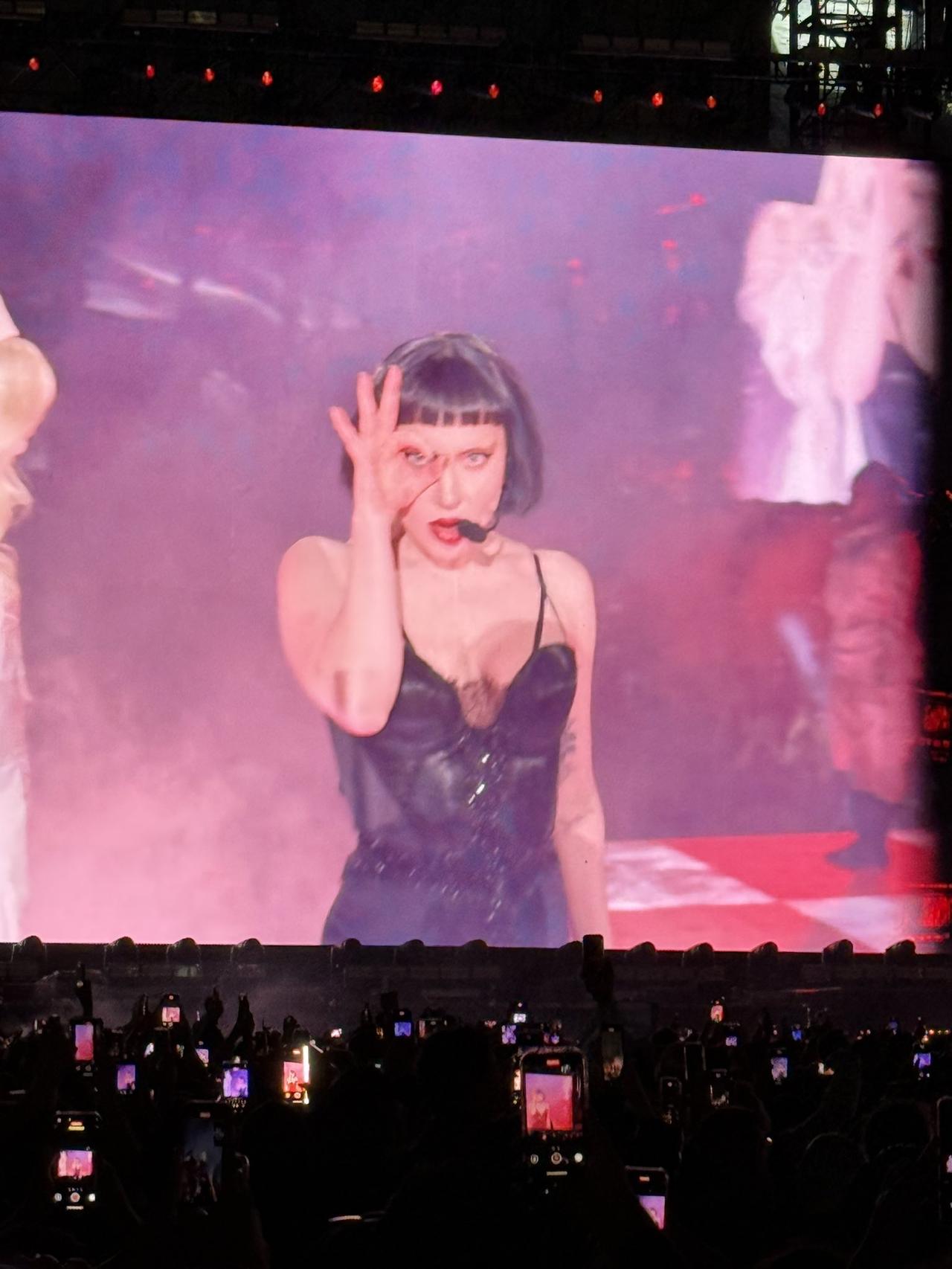 水果姐katyperry跳水水果姐Katy Perry，音乐与生活的多彩交织-第1张图片
