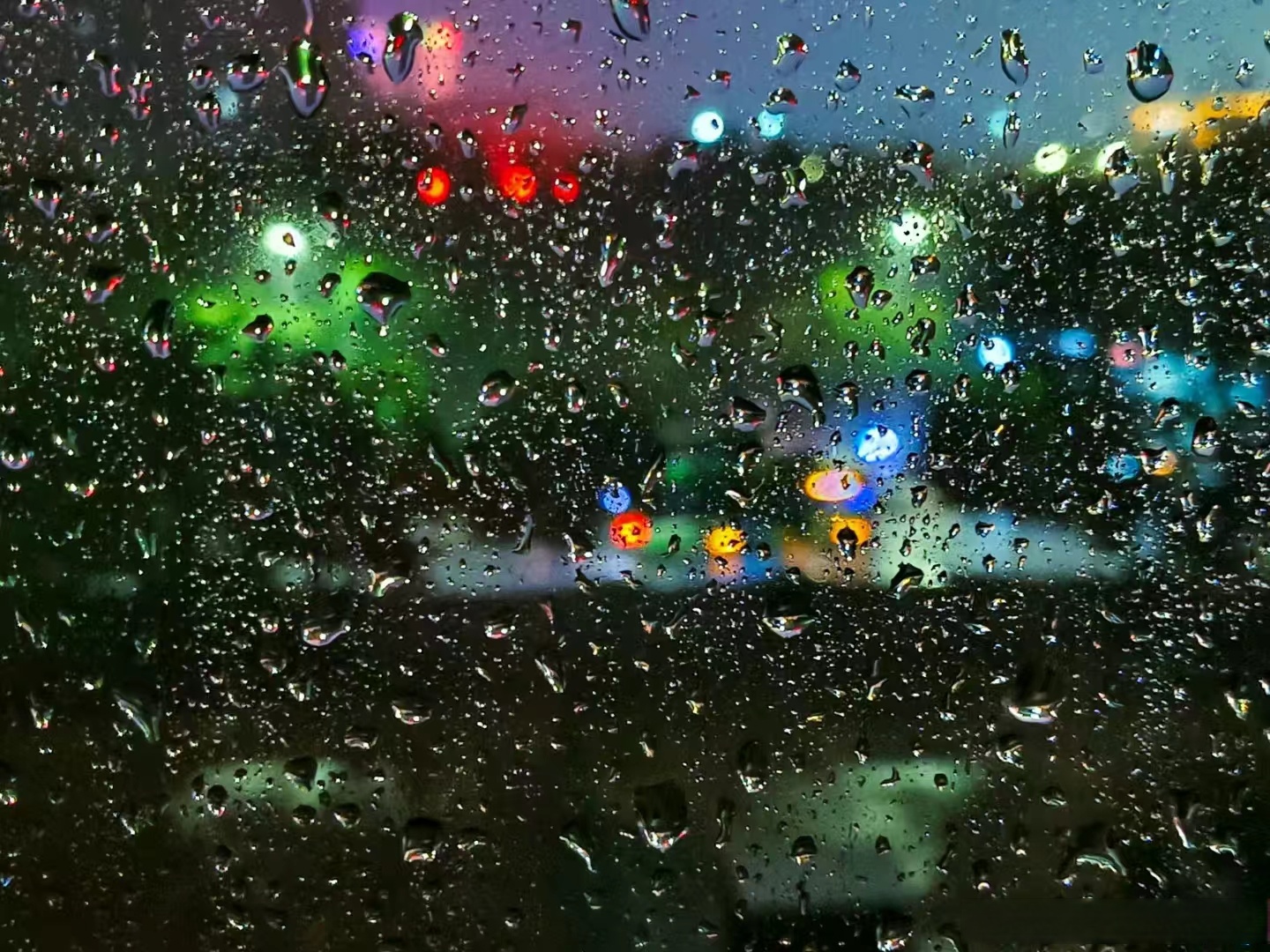 几天不见有想我吗久别重逢的雨滴，你渴望这场久违的滋润吗？-第2张图片