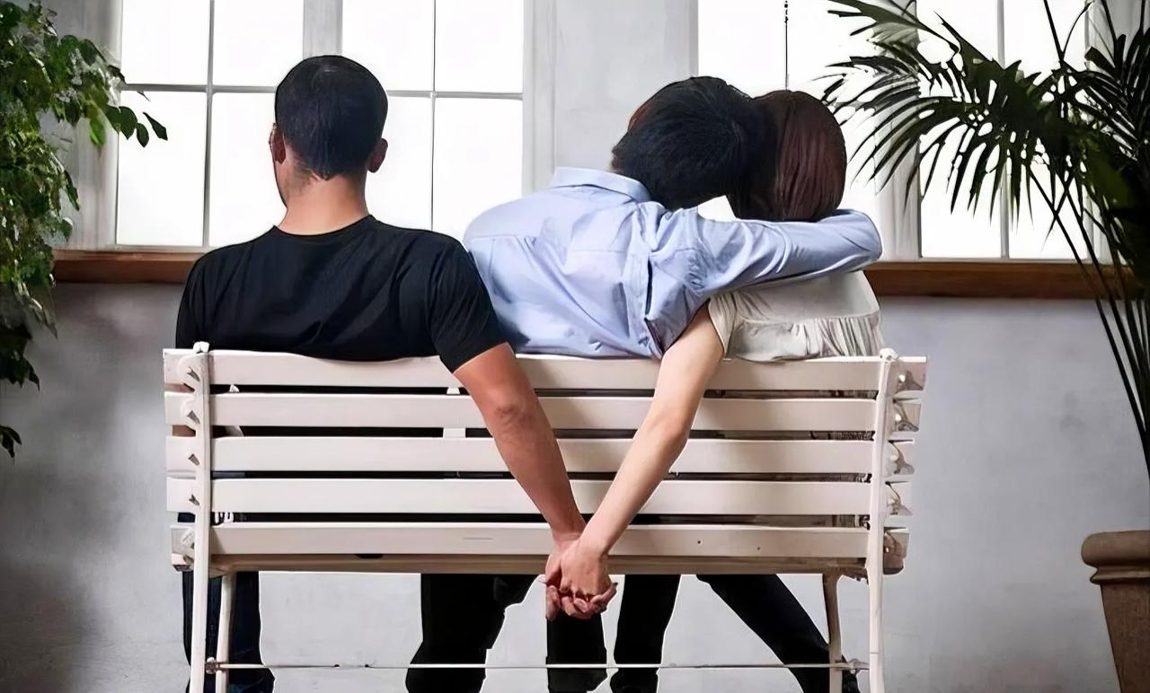 女人一旦干过就很难再回头吗的具体行为表现是什么?女人一旦干过，是否真的很难再回头？-第2张图片