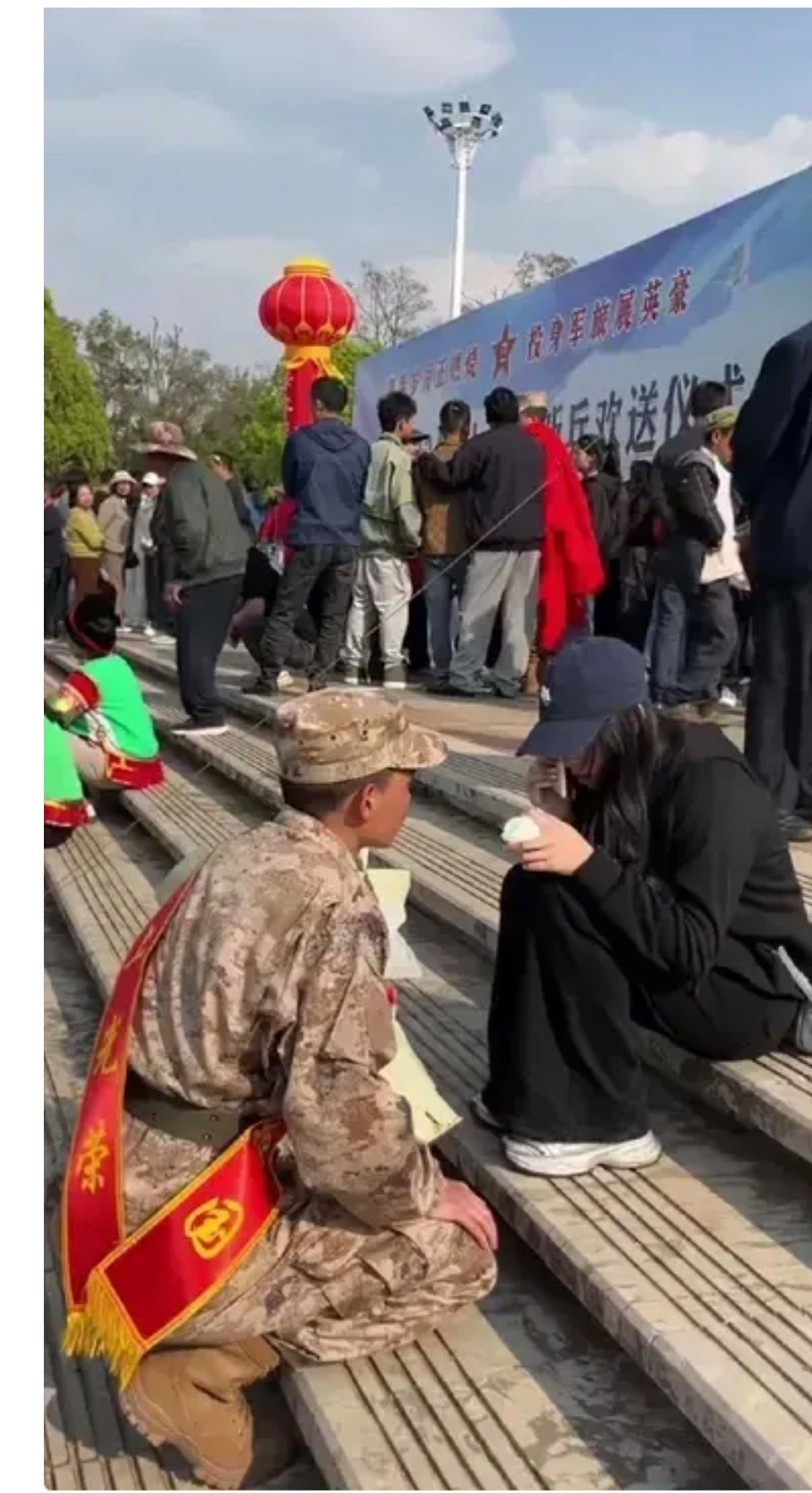 去部队探亲一晚上很多次探亲之旅，深入体验部队生活-第2张图片
