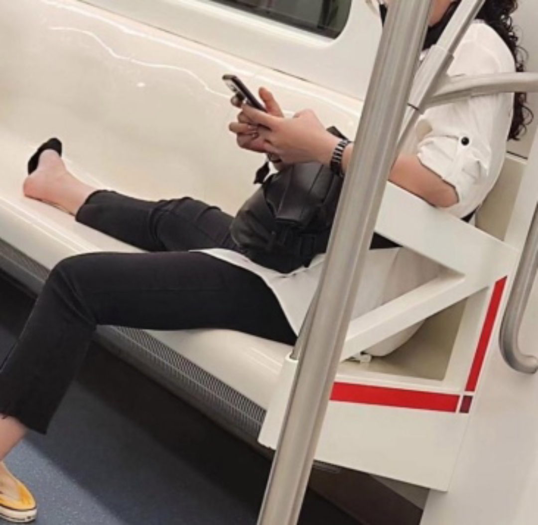 坐在上面舒服极了文舒适体验，坐感无与伦比的享受-第2张图片