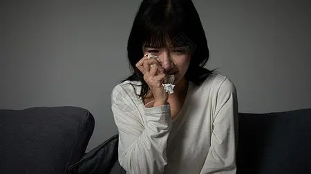 禁忌的触碰，探索界限与后果-第1张图片