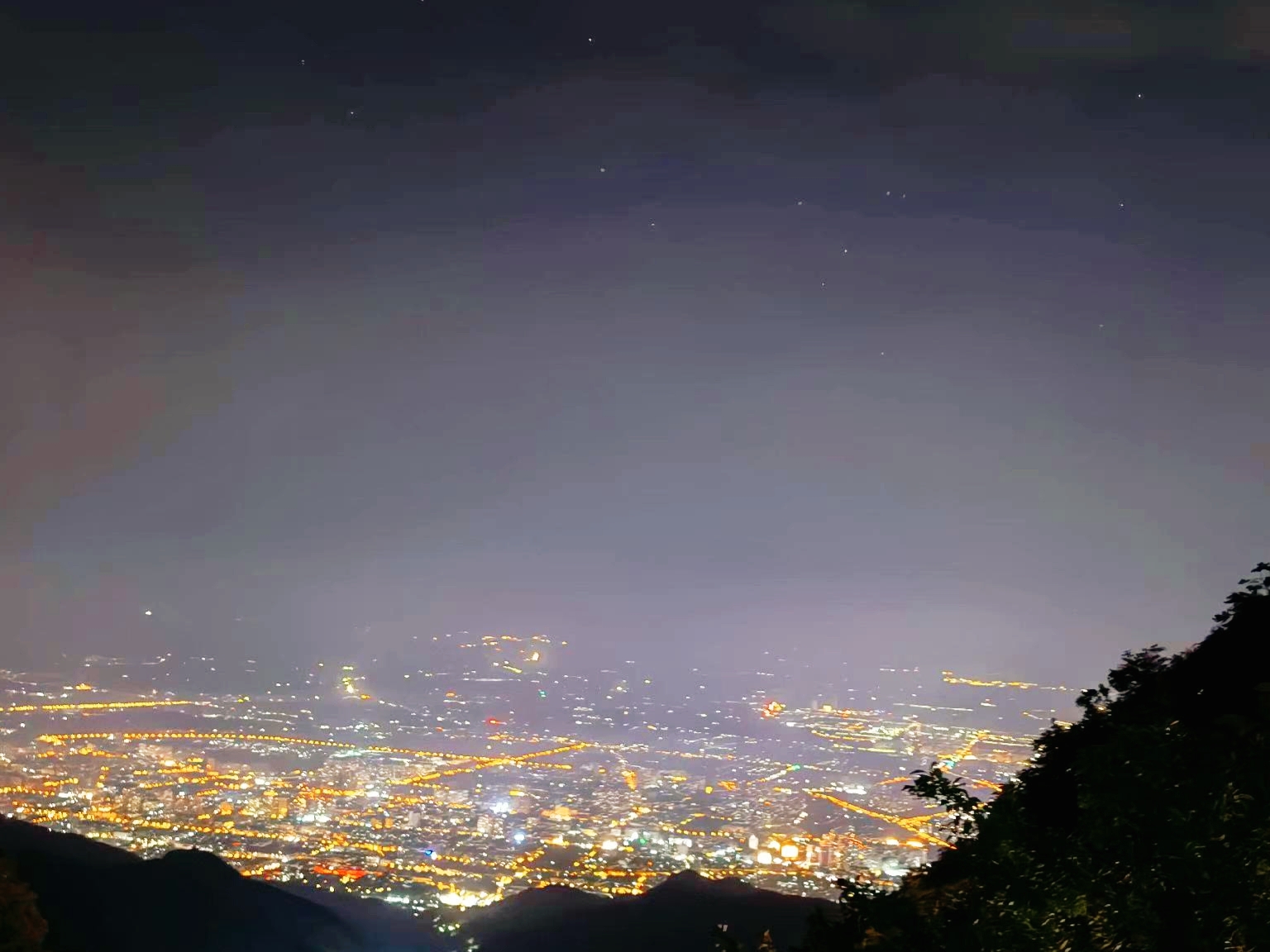 最适合夜间看的视频APP夜幕降临，与星光相伴——最适合夜间看的视频APP-第2张图片