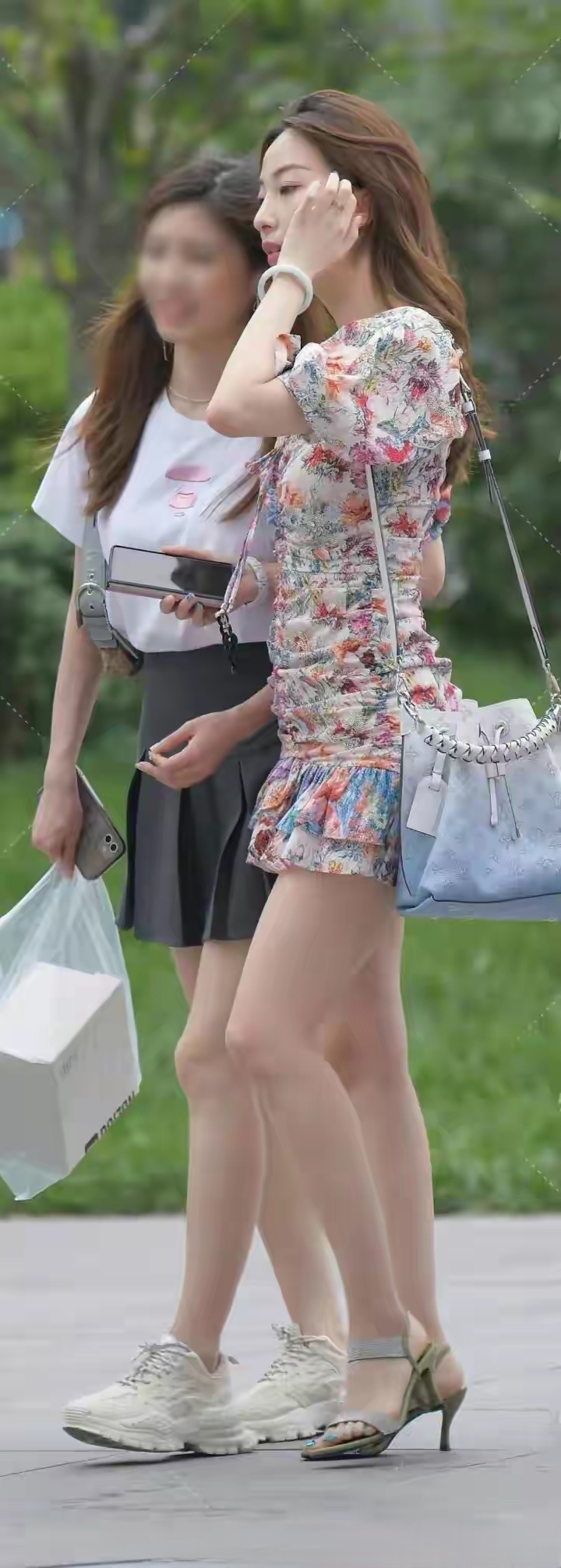 齐B小短裙穿搭攻略-第3张图片