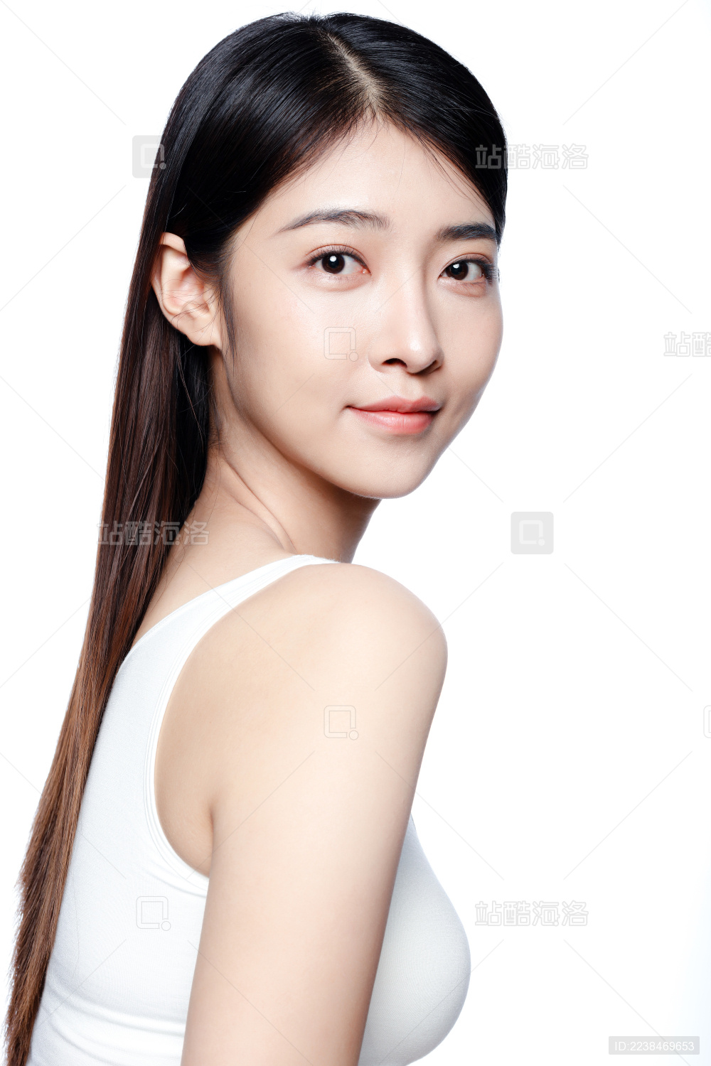 探索中国女性的多元魅力——Porono视角下的女性形象-第2张图片