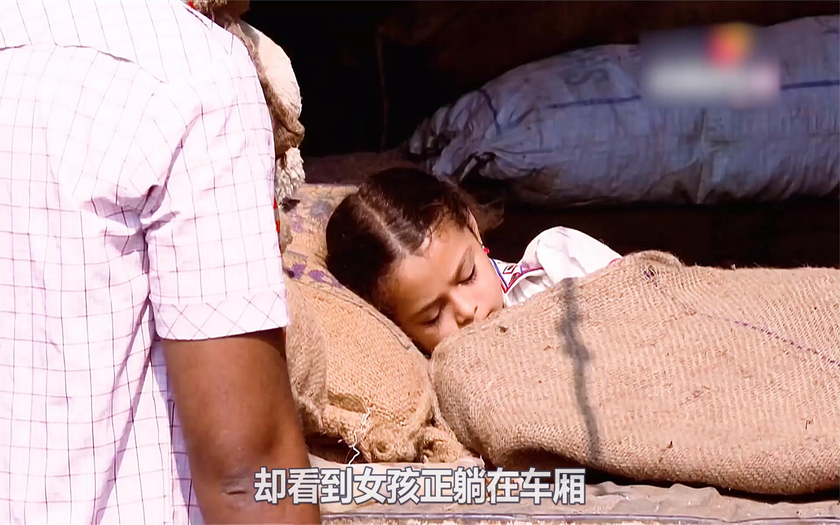男人被绑着强行摸j男人被绑强行摸J的困境与思考-第1张图片