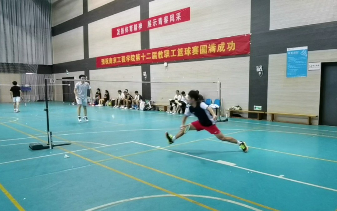 体育学长与室友的青春故事-第2张图片