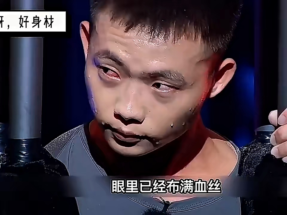 带夹子在打结的绳子上行走 香港电影挑战极限，在打结的绳子上行走，带着夹子-第2张图片