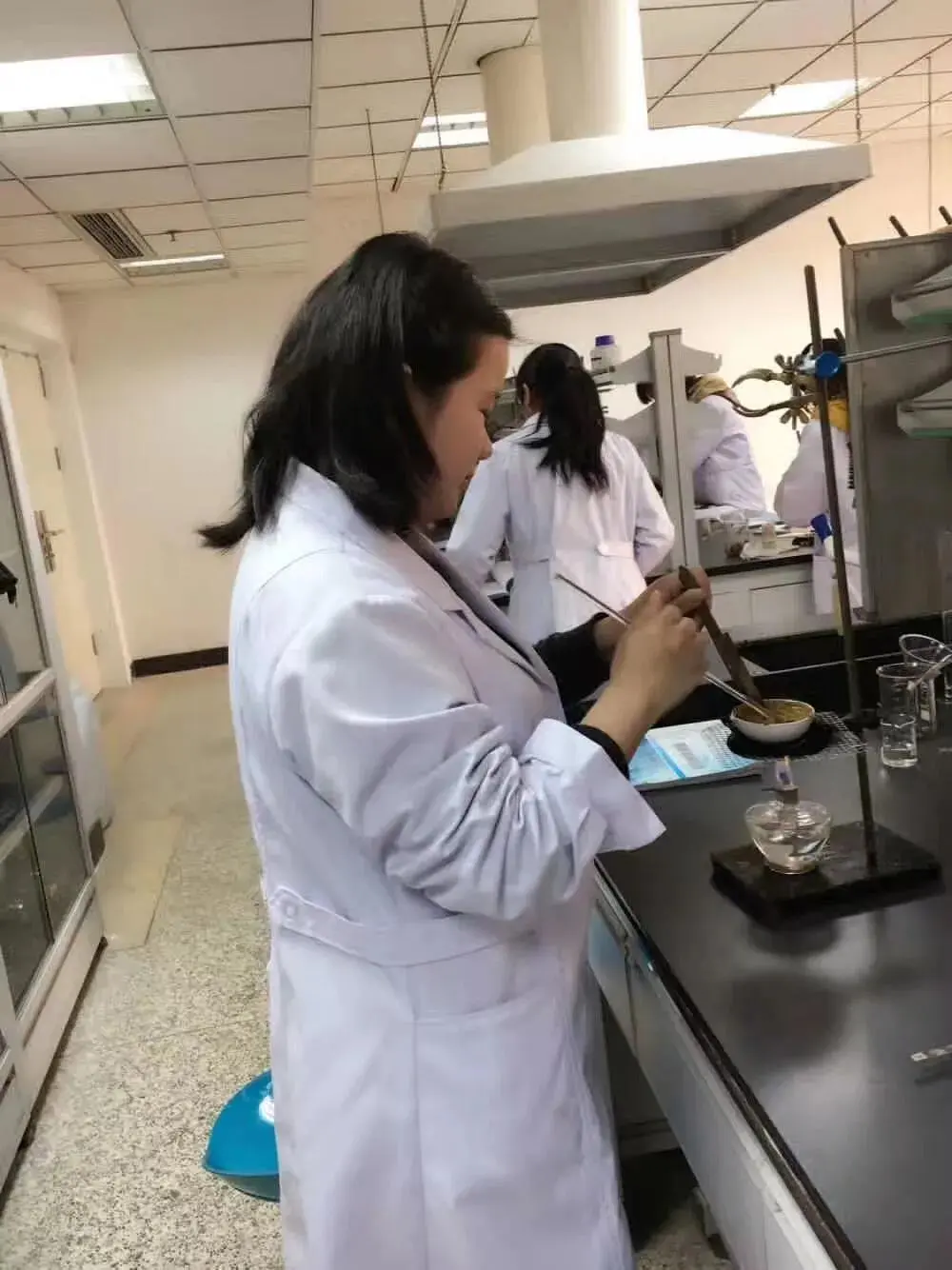 陈晴晴的医生之旅，无法承受的轻柔揉捏-第2张图片