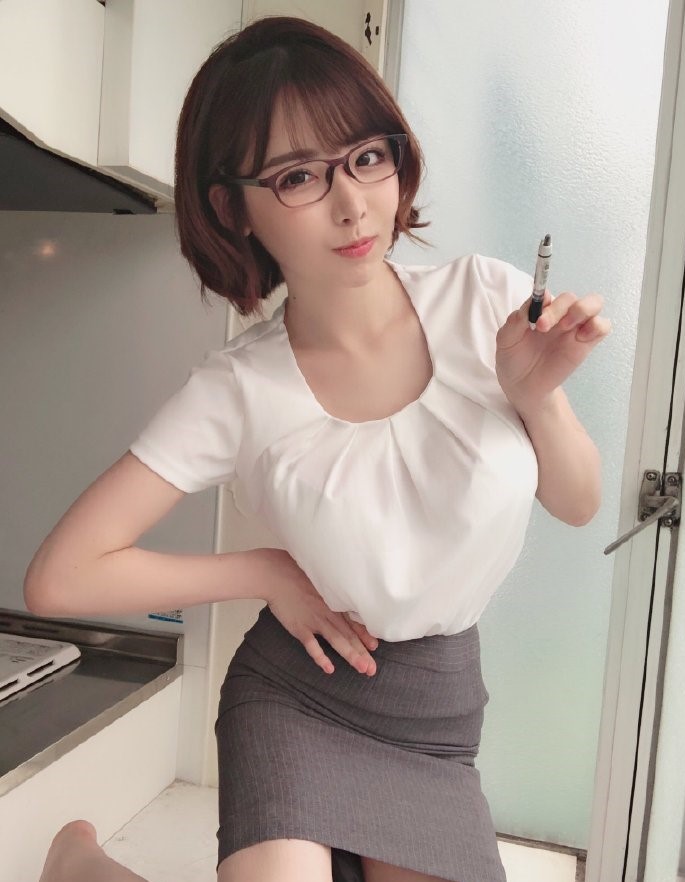 AV介绍，深入探讨成人视频的起源、特点与影响