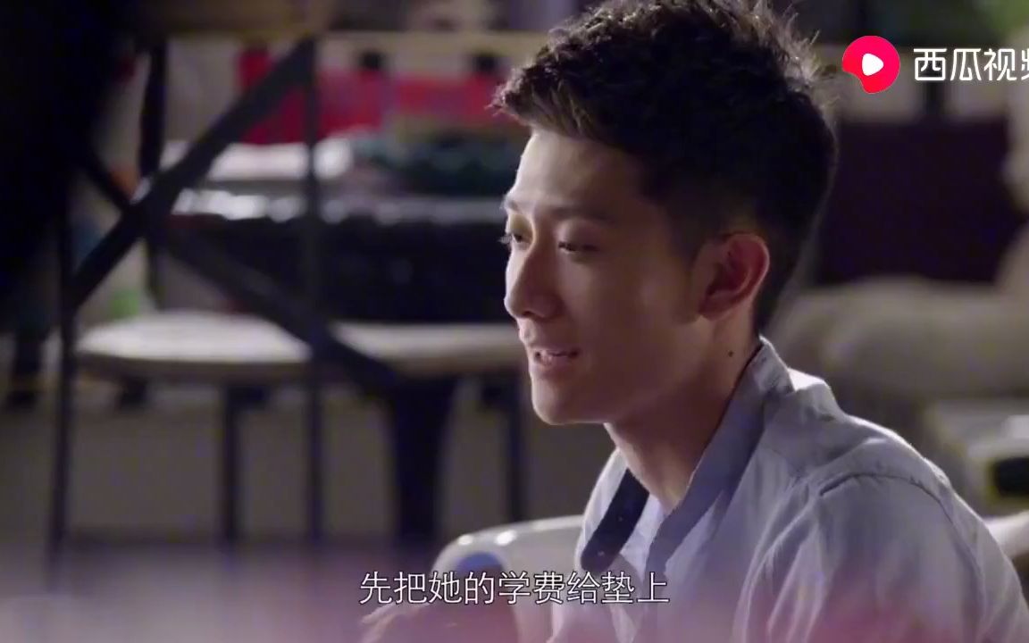 洗澡时老板解开我胸罩视频洗澡间内的意外遭遇-第1张图片