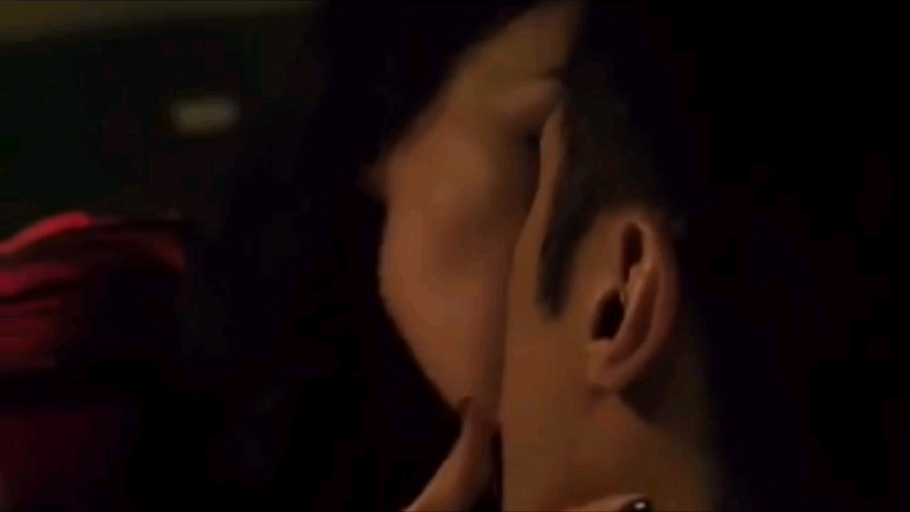 亲亲抱抱举高高蹭蹭的视频刺激原声亲亲抱抱举高高的视频原声与感官刺激